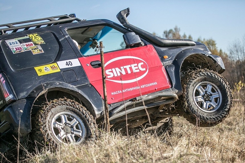 На внедорожной гонке Rainforest Challenge Moscow SINTEC представил новинки автохимии