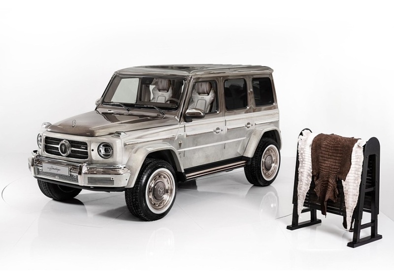 Царский трёхосный Mercedes-Benz G-класса от Carlex Design: трон, ковры и золото