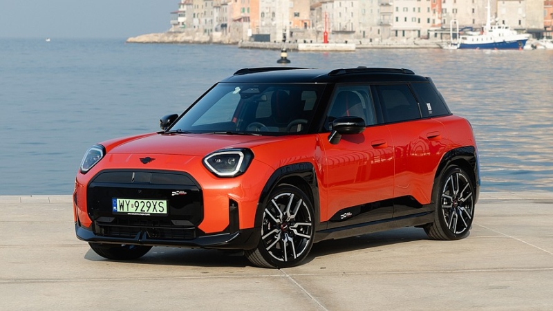 Mini решила отложить старт производства Cooper EV и Aceman на заводе в Англии