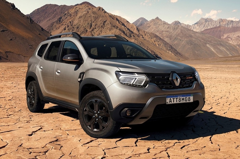 Renault Duster предыдущего поколения получил порцию обновок