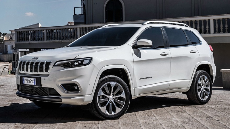 Новый Jeep Cherokee: первые изображения