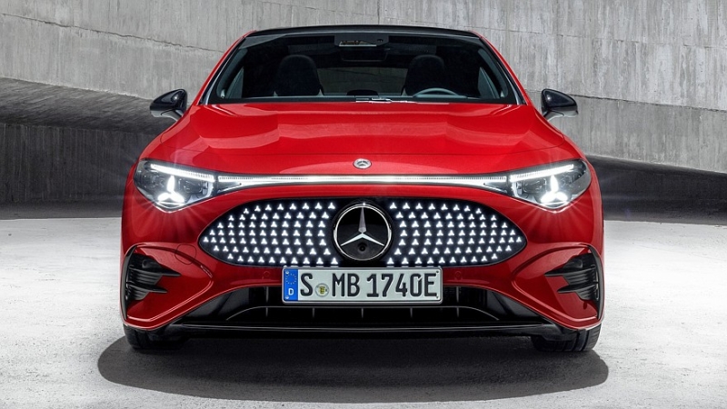 Новый Mercedes-Benz CLA: располневший кузов, две электрические версии и три c ДВС